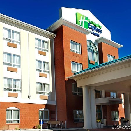 Holiday Inn Express Hotel & Suites Edson By Ihg Exteriör bild