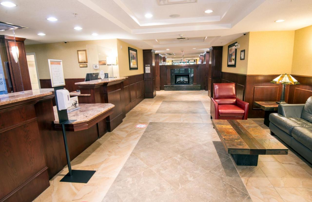 Holiday Inn Express Hotel & Suites Edson By Ihg Exteriör bild