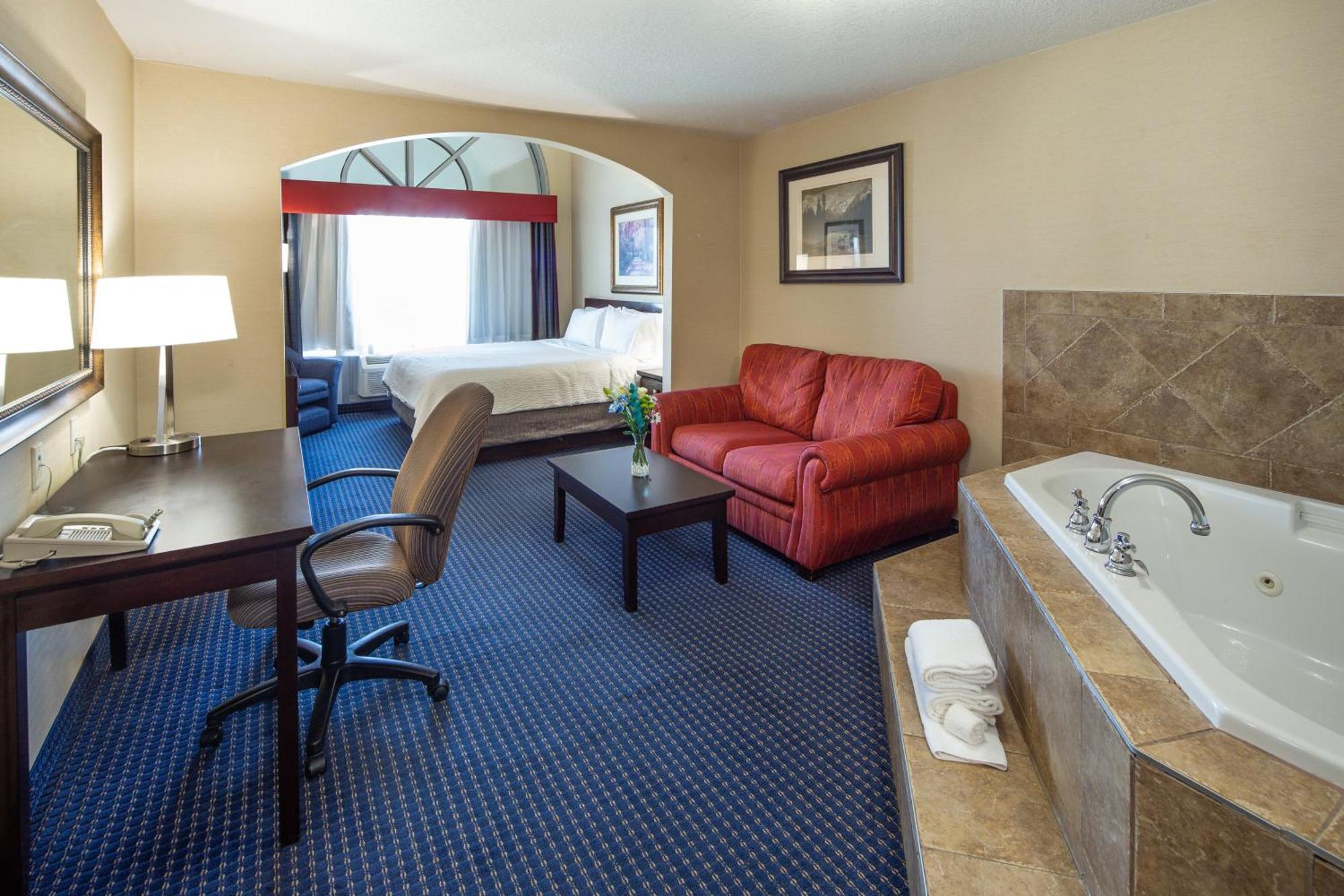 Holiday Inn Express Hotel & Suites Edson By Ihg Exteriör bild